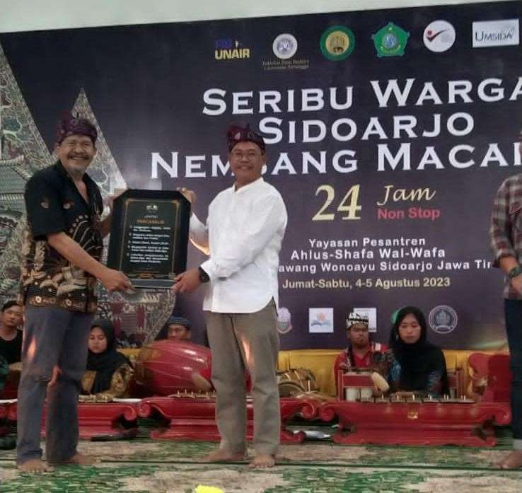 FIB UNAIR Holds Macapat Nembang Workshop