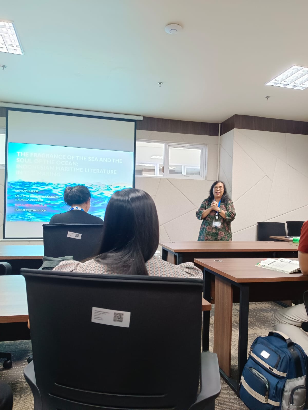 FIB UNAIR Lecturer Becomes Speaker on “Revisiting the Sea” Panel